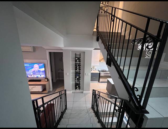 3 BEDROOM SECTIONAL TITLE TO LET IN BRYANSTON